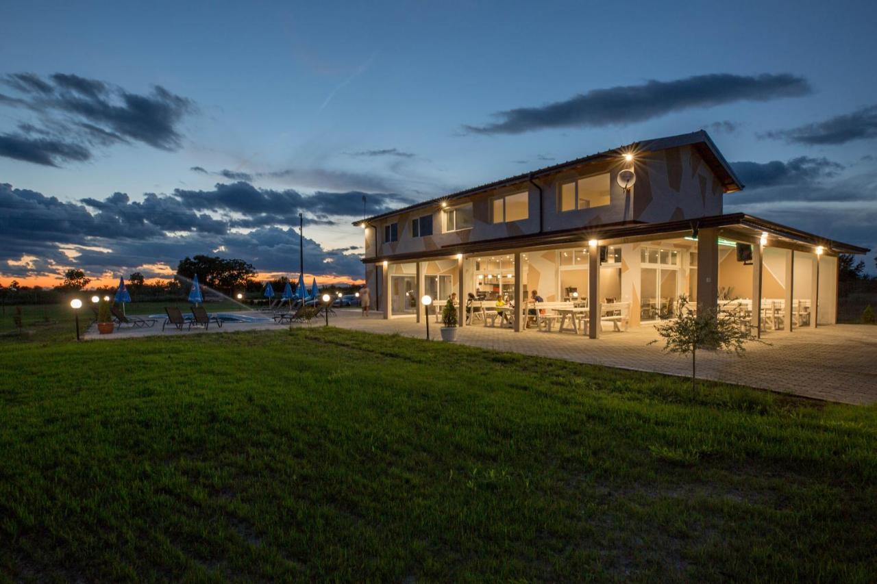 Hotel Sunrise Kalekovets Eksteriør bilde